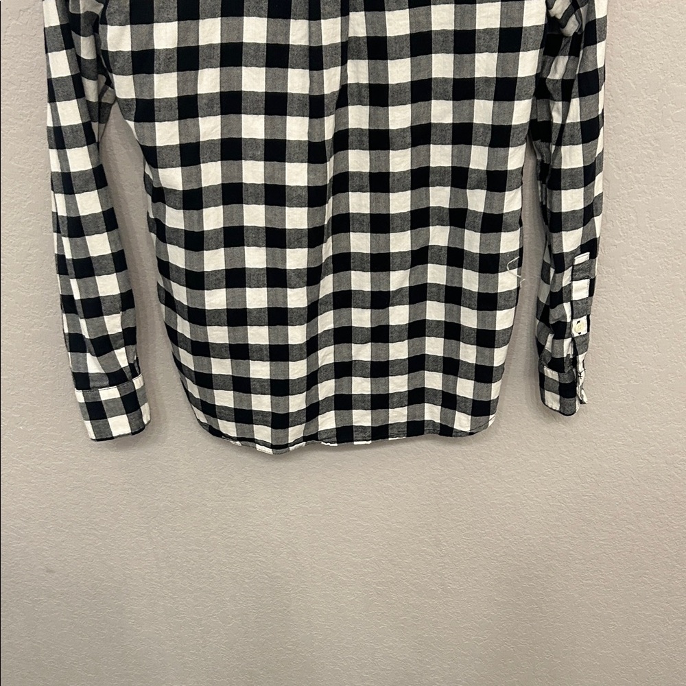 Banana Republic Black and White Gingham Ruffle Blouse - Picture 6 of 7